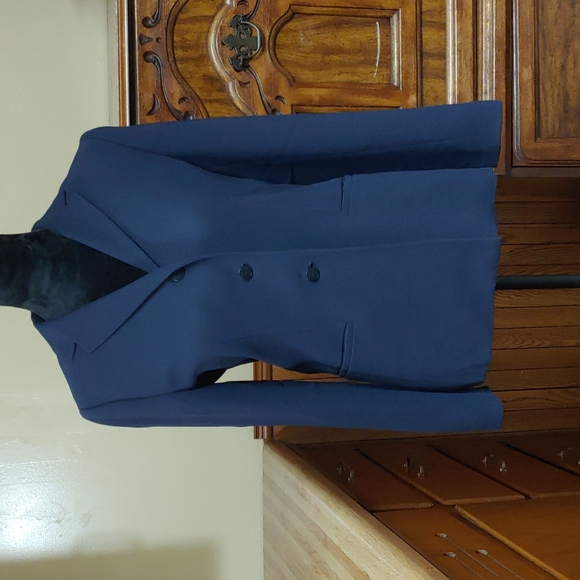 Casual Corners Collectibles Navy Blue Button Suit Jacket 4